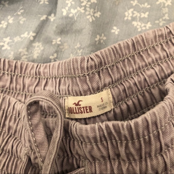 Hollister Shorts - Picture 3 of 4